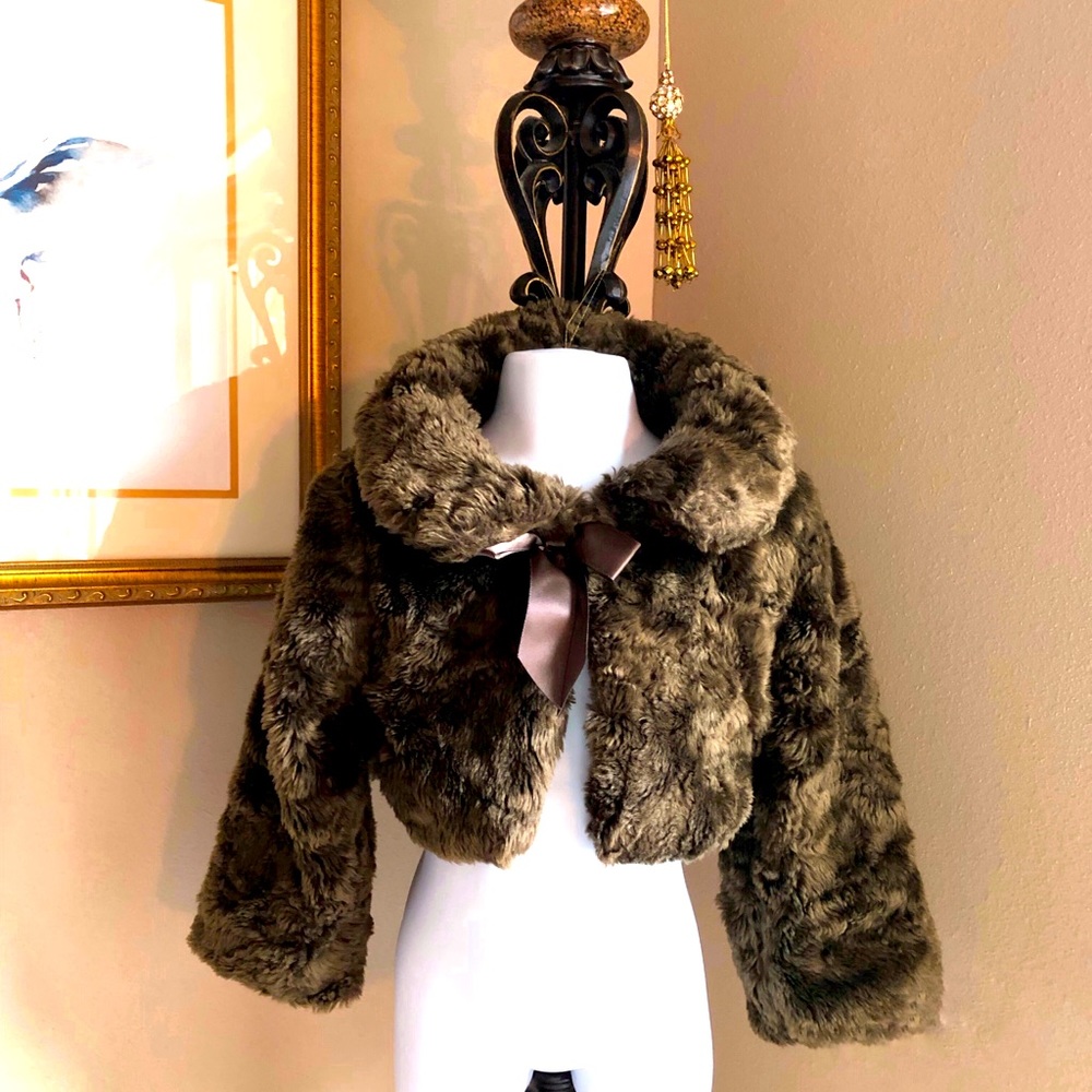 Children’s Place faux fur wrap